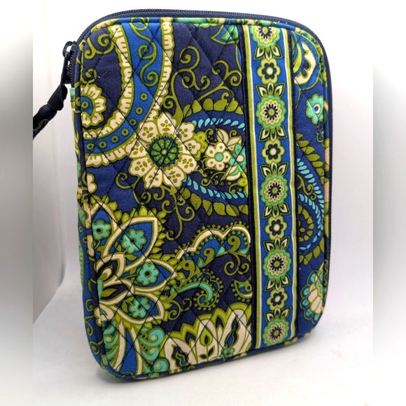 Floral Quilted Vera Bradley Tablet Sleeve 9" X 7" - Picture 1 of 8